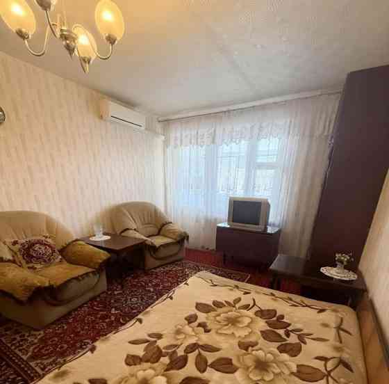 Срочно сдам однокомнатную квартиру в Куйбышевском районе, пл. Бакинских Комиссаров. Донецк