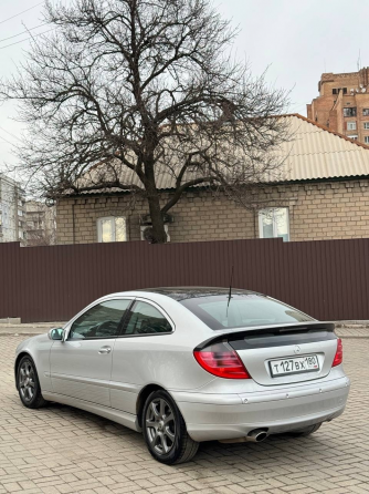 Продам машинку Донецк