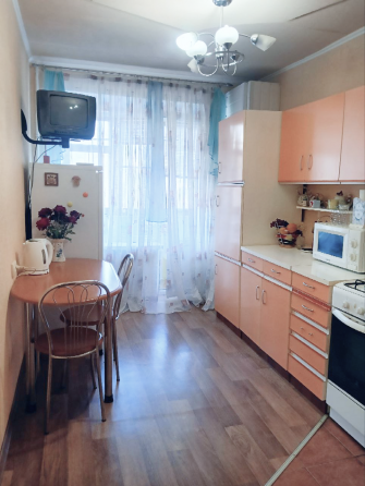 Горячая вода, центр, собственник: сдаётся 1-комнатная квартира посуточно Донецк