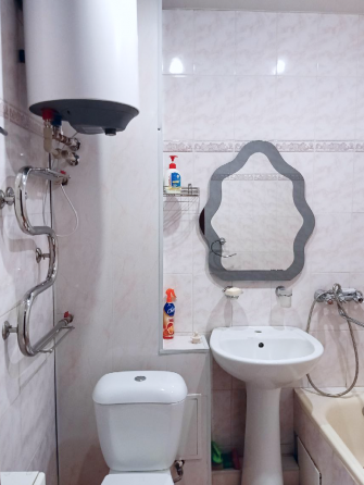 Горячая вода, центр, собственник: сдаётся 1-комнатная квартира посуточно Донецк