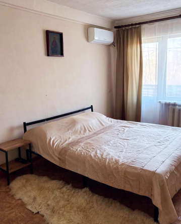 Горячая вода, собственник: сдам 2-комнатную квартиру в центре Донецка Донецк