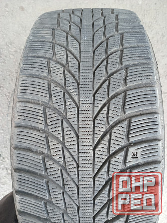 Продаю два зимних ската 225 45 18,Кумхо Донецк - изображение 1