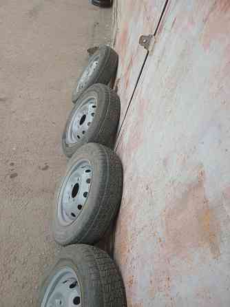 Продаю комплект колёс на ниву,р 16 Донецк