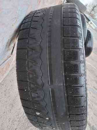 Продаю два ската 235 45 18 на докат Донецк