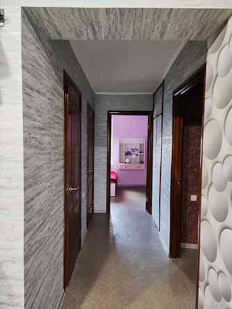 продам 3 комн. кв. на м-не Юбилейный Харцызск