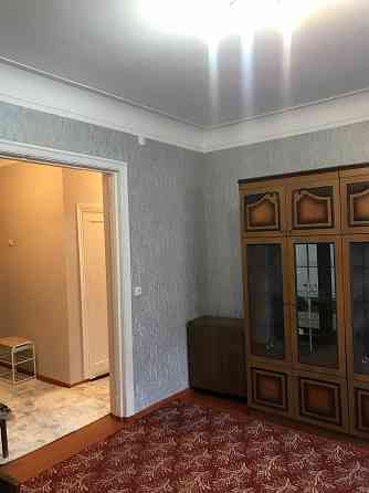 Сдам 3 ком Куйбышевский район Азотный ул Арсенова 1эт в хор сост,вода идёт хол и гор с колонкой Донецк