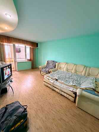 Продам двухкомнатную квартиру Ясиноватая