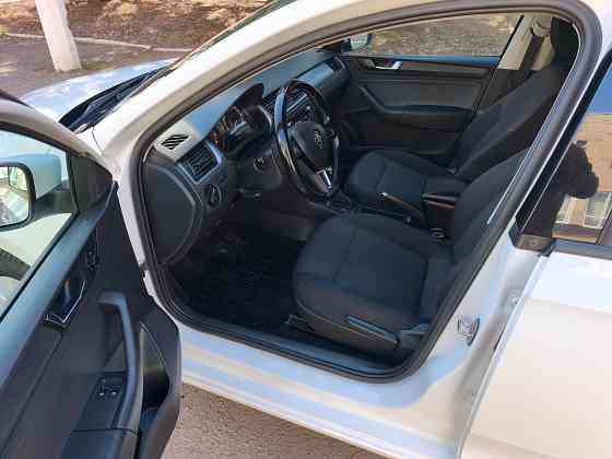 Skoda Rapid 2018г, 1.6л, акпп Isin, Пробег 108 тыс.км.(родной), Лифтбек, Тех. осмотр пройден. Торез