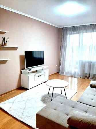 2-х комнатная квартира на длительный срок в г. Донецк Ворошиловском районе, улица Розы Люксембург Донецк