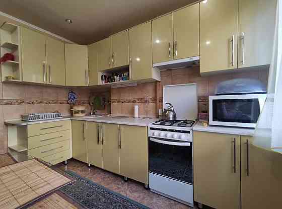 Продам благостную 3к квартиру в Буденновском районе Донецк