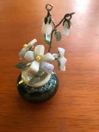 Цветы в вазе из натуральных камней миниатюрные Донецк