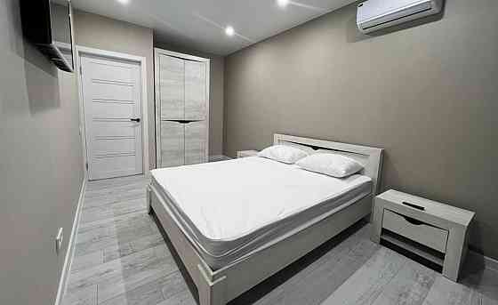 2-х комнатная квартира расположена в Донецке, Калининский район, улица Карпинского, 25 Донецк