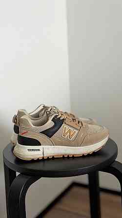 Кроссовки для девочки Донецк