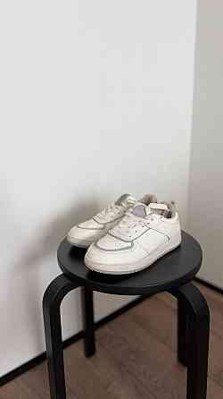 Белые кеды Донецк