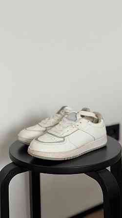 Белые кеды Донецк