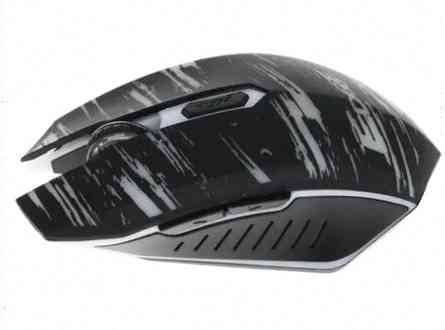 Игровая (ар:арт-6762) мышь Qumo Edge M17, беспроводная, аккумуляторная 600 Mah, кабель зарядки, 1000 Макеевка