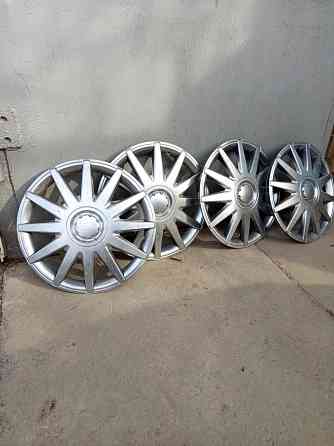 продам комплект колпаков Донецк