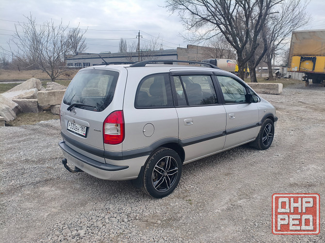 Opel Zafira 2.0 Автомат Макеевка - изображение 3