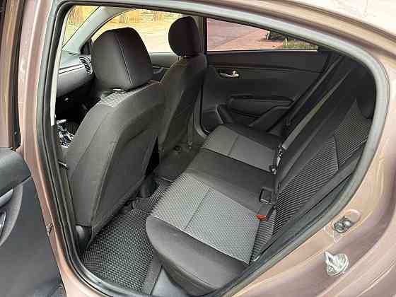 Продажа Kia Rio 2018год Автомат 1.6 Донецк