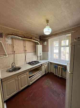 Срочно 3к кв м-н Центральный, этаж 2/5 Макеевка