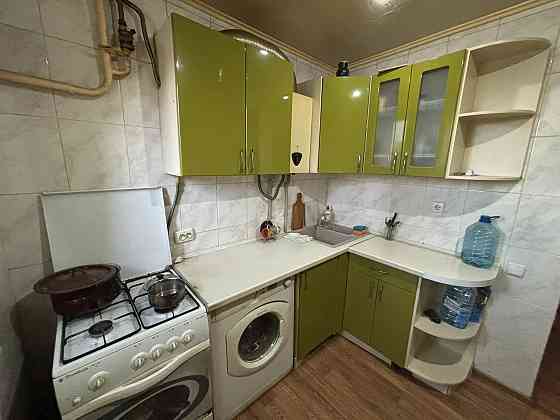 Срочная продажа 2- ки на 55 квартале, район школы, Капитальная! Макеевка