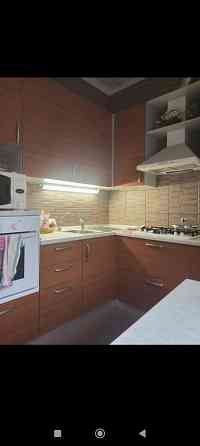 продам 2 к.кв. ворошиловский р. обладминистрация сталинка 4500 мил р торг. Донецк