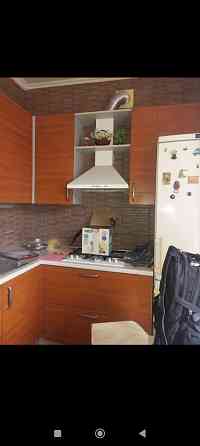 продам 2 к.кв. ворошиловский р. обладминистрация сталинка 4500 мил р торг. Донецк