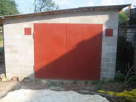 Продаётся 2-х уровневый жилой дом г.Ясиноватая, пос.Каштановое Ясиноватая