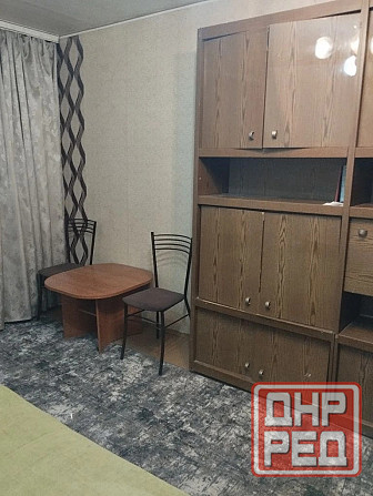 Сдам 1- к квартиру гостинку м-н Солнечный 4197808 феникс Макеевка - изображение 1