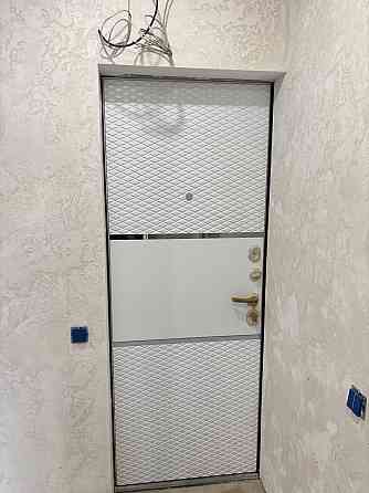 Продам квартиру в Ленинском р-не, ориентир Обжора Донецк