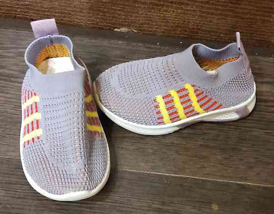 кроссовки р-р 26 Донецк