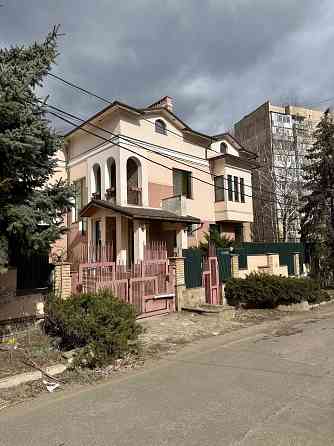 Продажа отличного дома в Ворошиловском районе Донецка 577 м. кв. Донецк