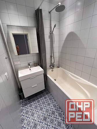 Сдаю двухкомнатную квартиру 56.0 м² этаж 1/5 город Донецк, Ворошиловский район, Щорса, Парк Кованых Донецк - изображение 2