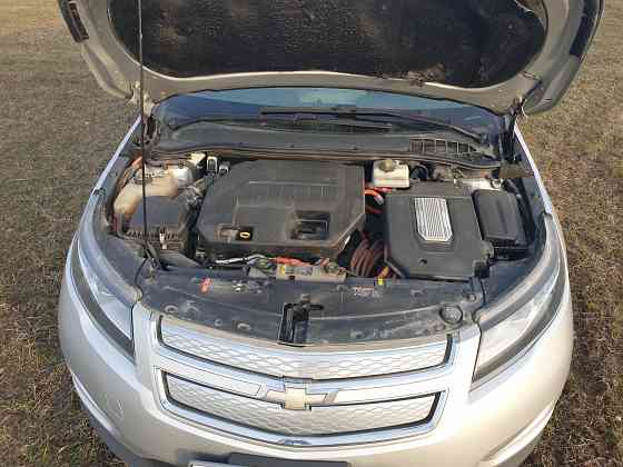 Продам автомобиль Chevrolet Volt 2013 года Донецк
