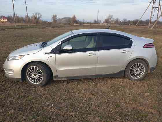 Продам автомобиль Chevrolet Volt 2013 года Донецк