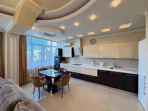 3-х комнатная квартира в жк Центральный Донецк