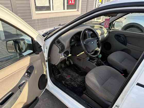 Живая Lada Kalina 2011 год 205 тыс пробег в очень хорошем состоянии! Донецк