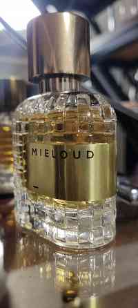 Продам парфюмерную воду Донецк