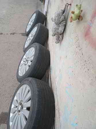 Продаю комплект 17тых колёс на фольцваген Донецк