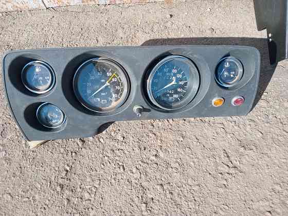 Продаю панель приборов на ниву 2121 Донецк