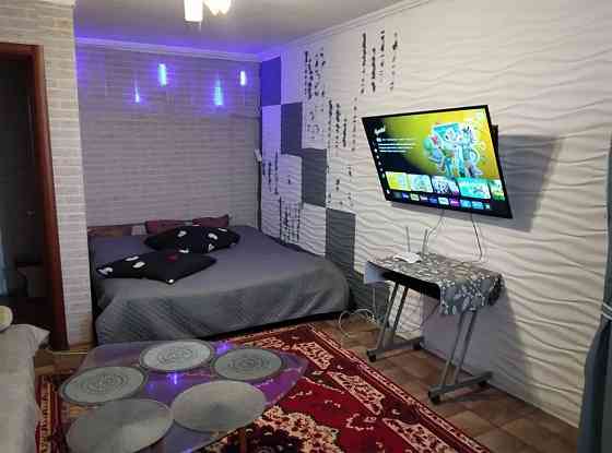 сдам посуточно и понедельно 1 к кв. макеевка зелёный Макеевка