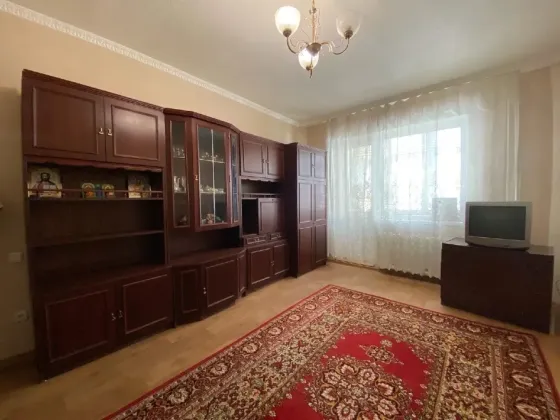 Продам 2к.кв. Ворошиловский район, Набережная, б. Школьный ( школа). Донецк