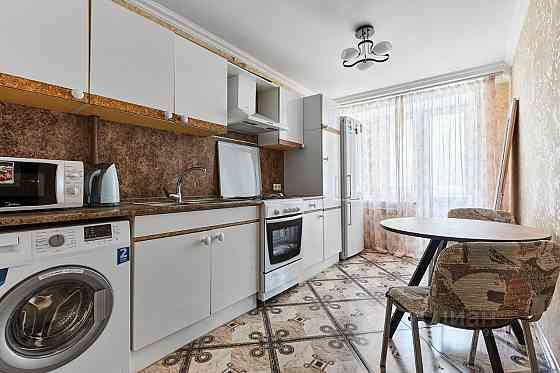 Квартира посуточно в центре Донецка Донецк