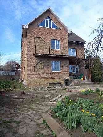 Продам дом на берегу водоема со всеми центральными коммуникациями Донецк