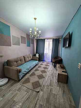 Сдам 2-к квартиру в г.Макеевка в Червоногвардейском районе по улице Малиновского. Макеевка