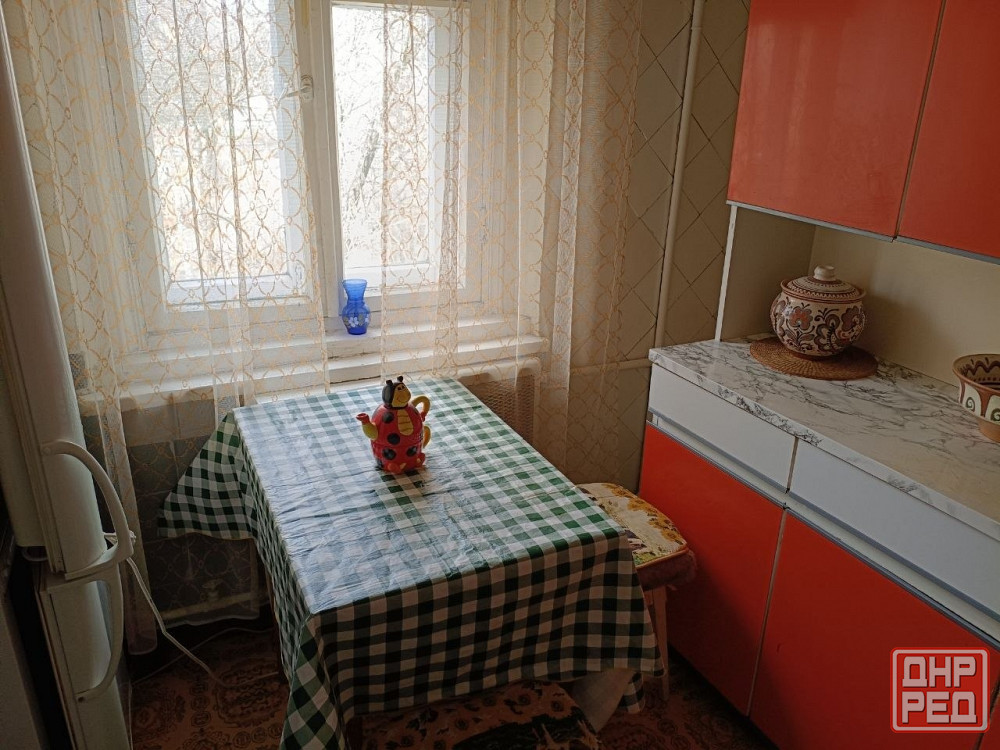 Калининский рынок, 1к. кв-ра, б-р Шевченко Донецк - изображение 1