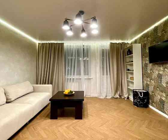 Донецк , Ворошиловский район, Бульвар пушкина 5 этаж. Донецк