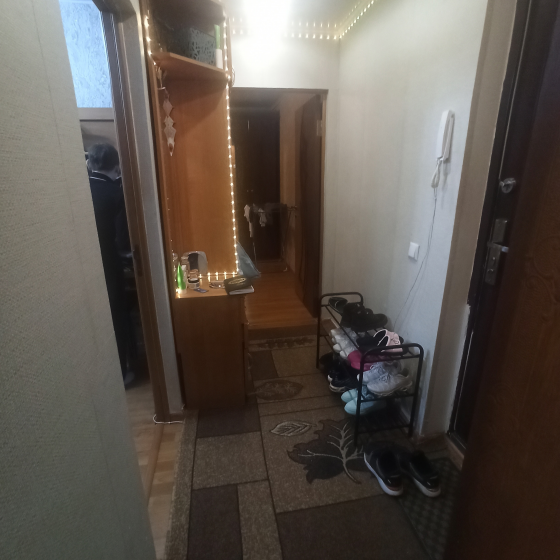 Продажа квартиры 2 комнатную 4/5 Город Харцызск, Спартаковский переулок Ориентир: центр Харцызска Харцызск