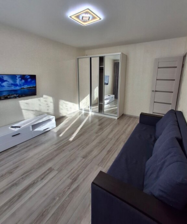 Сдаётся двухкомнатная квартира на Щетинина Донецк