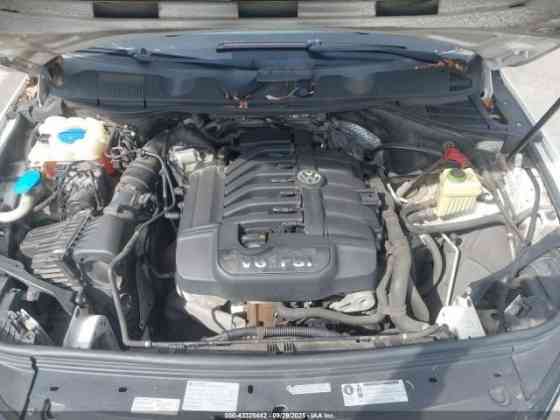 Volkswagen-Touareg 2010-2014 на разбор запчасти Донецк